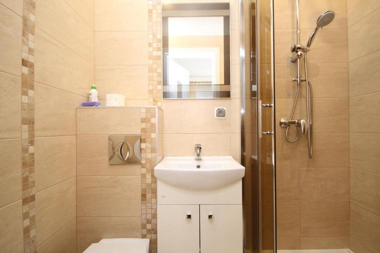 Karolinka Leba Apartment ภายนอก รูปภาพ