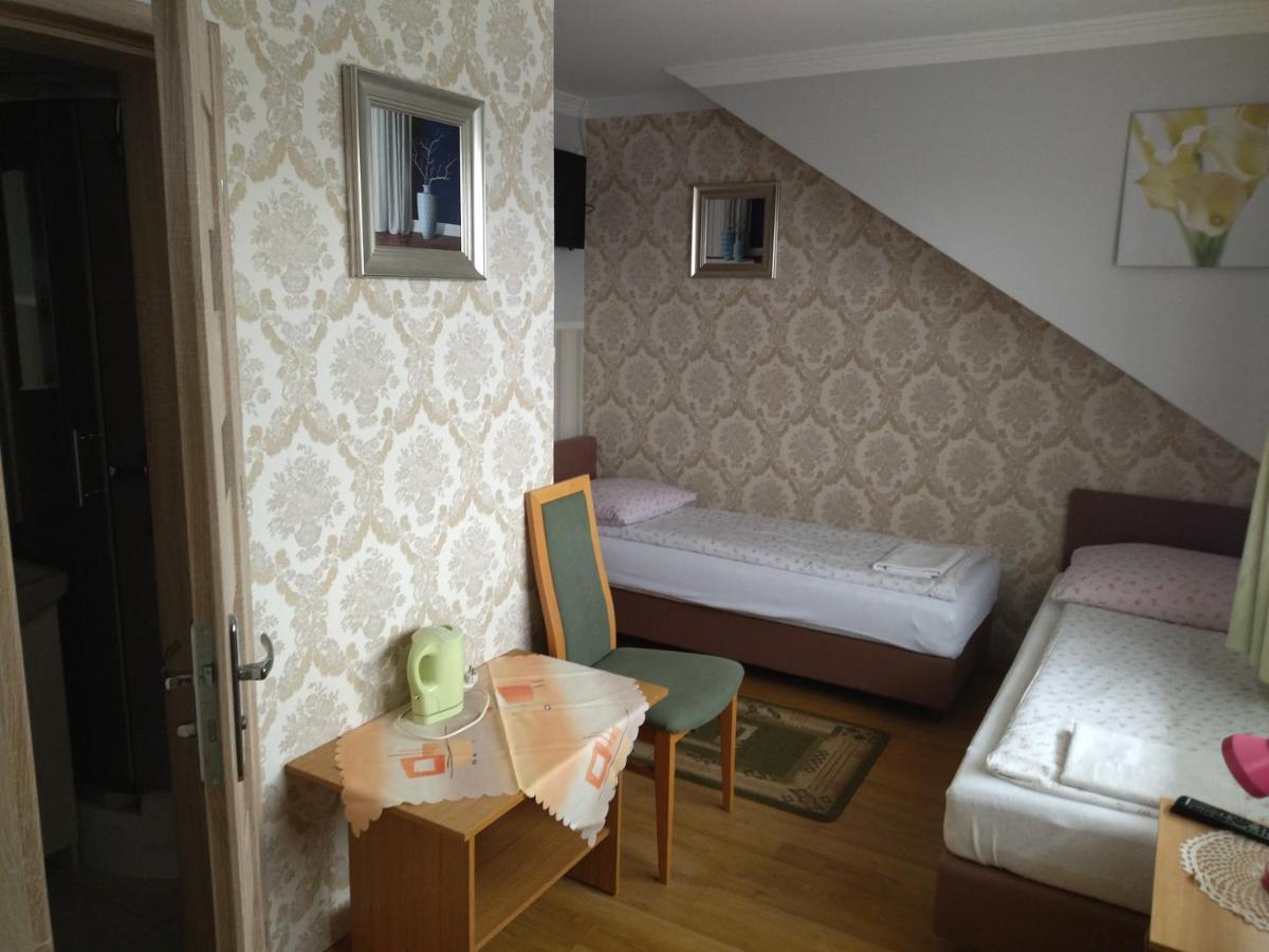 Karolinka Leba Apartment ภายนอก รูปภาพ