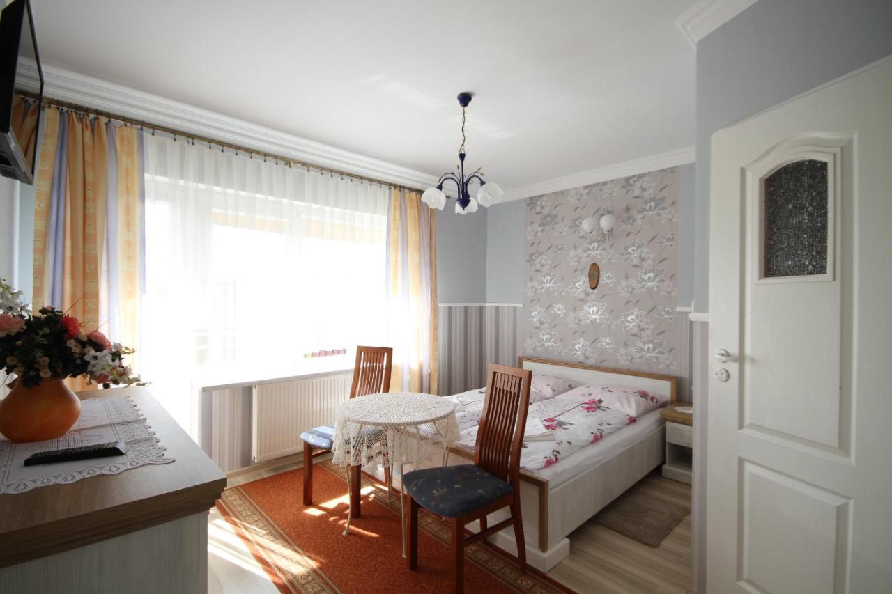 Karolinka Leba Apartment ภายนอก รูปภาพ