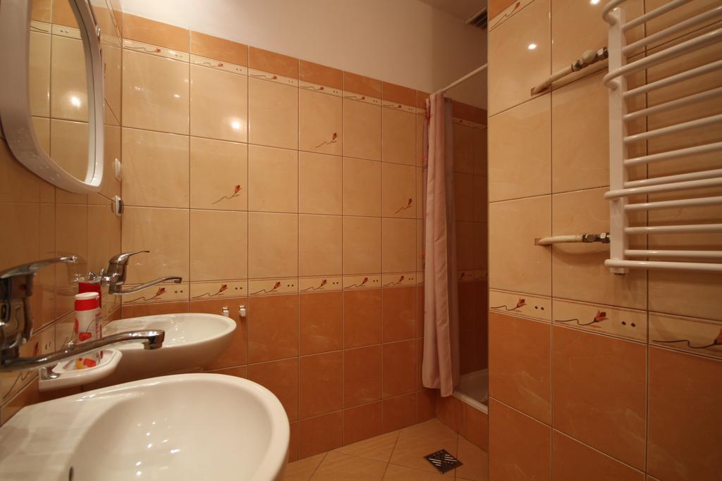 Karolinka Leba Apartment ภายนอก รูปภาพ